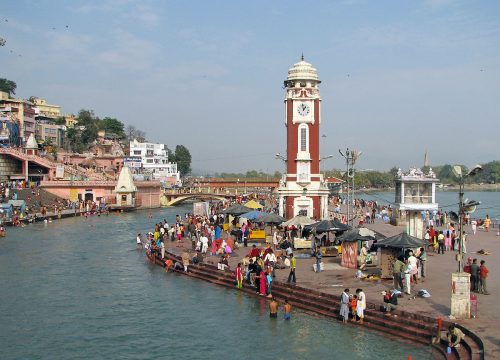1200px-Clock_Tower,_at_Har-ki-Pauri,_Haridwar